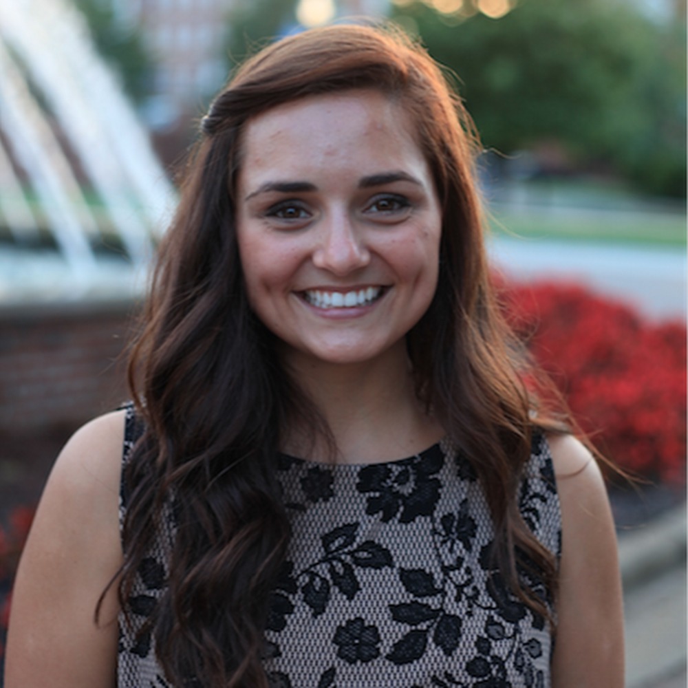 Meet your Posher, Nicole